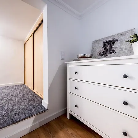 Black And White - Dob Utca Budapeste