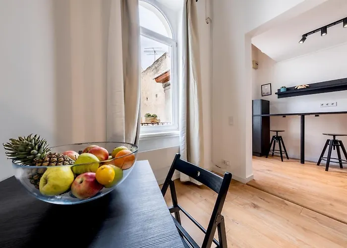 Black And White - Dob Utca Apartment